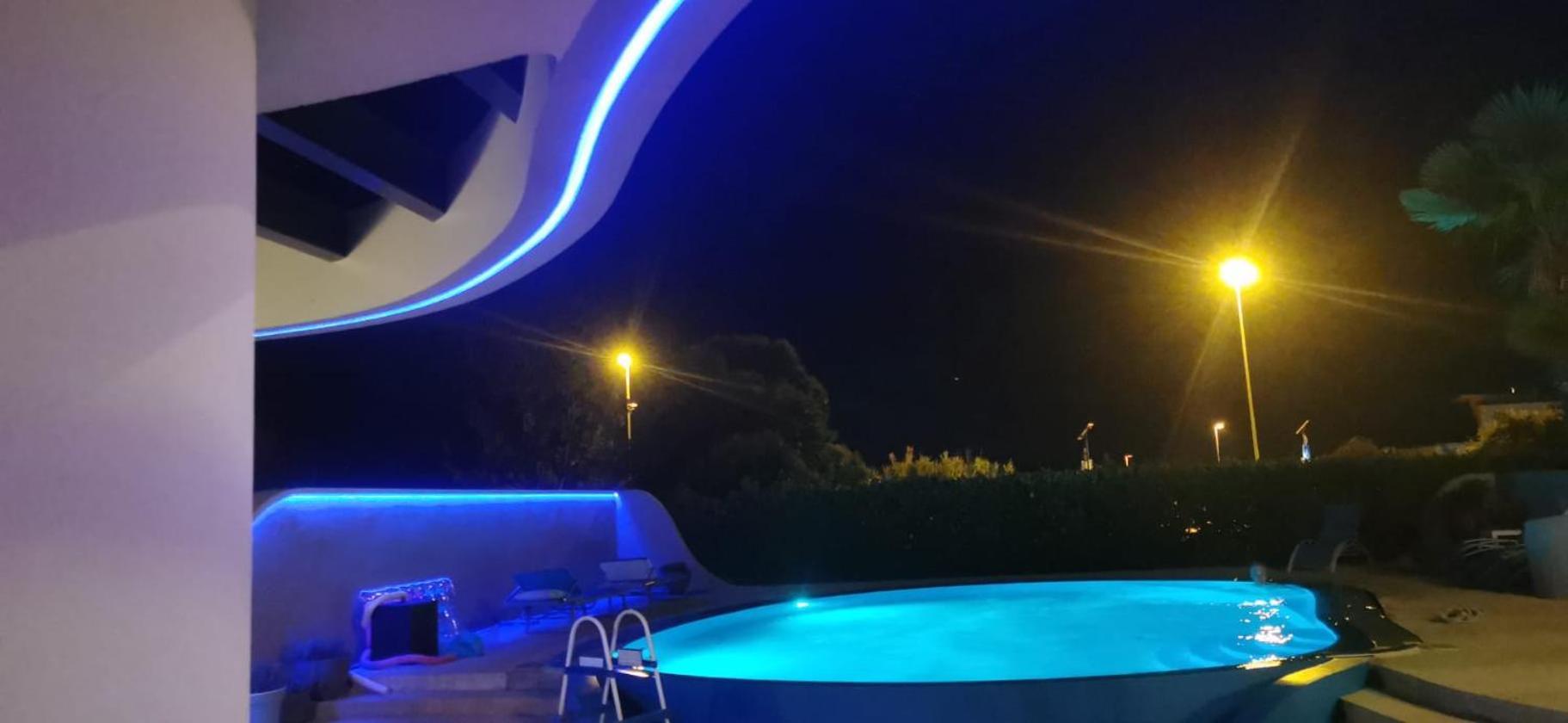 Villa Elke Maria With Overflow Pool And Hydromassage Novigrad Istria Exterior foto